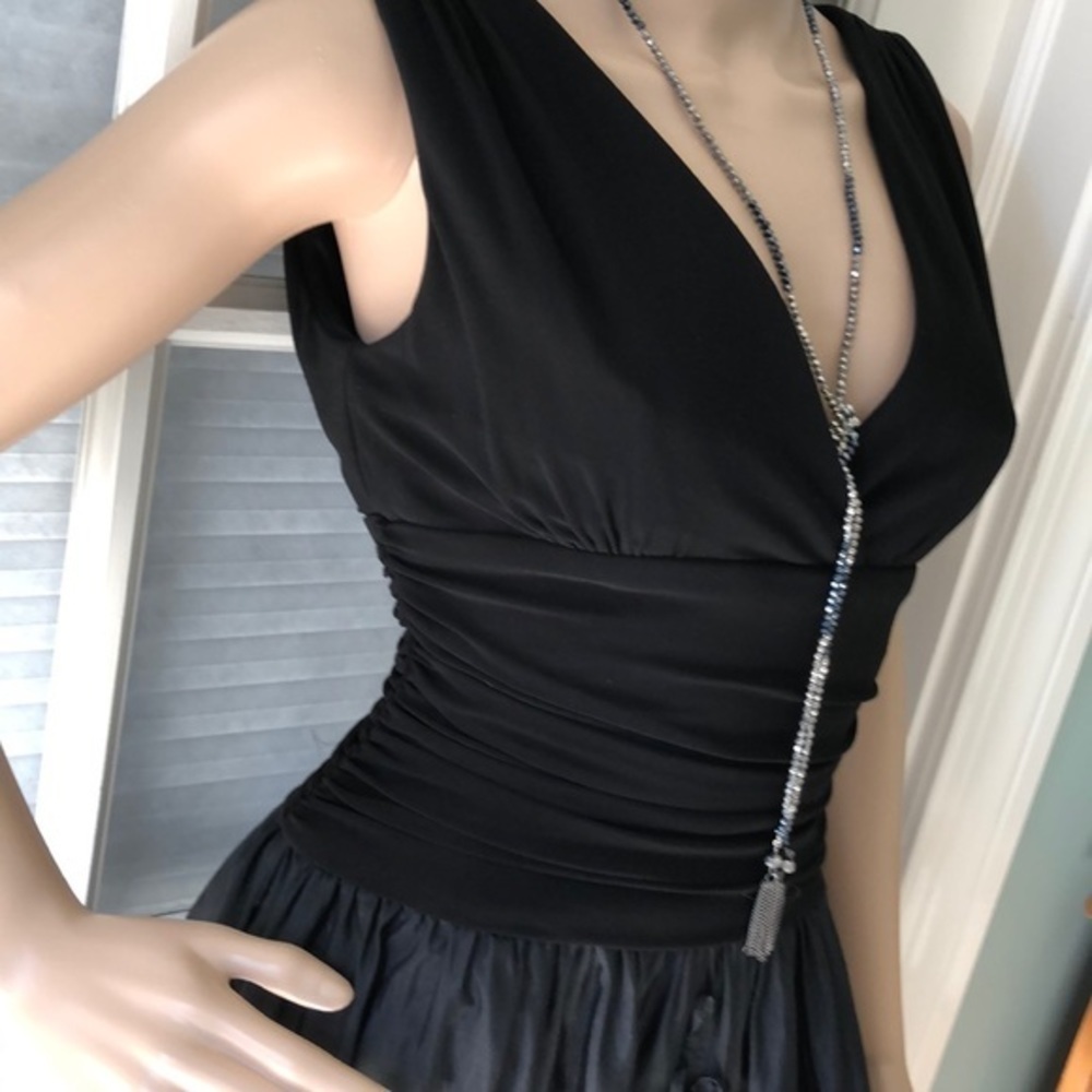 Jessica Howard black sleeveless cocktail dress - Picture 3 of 8